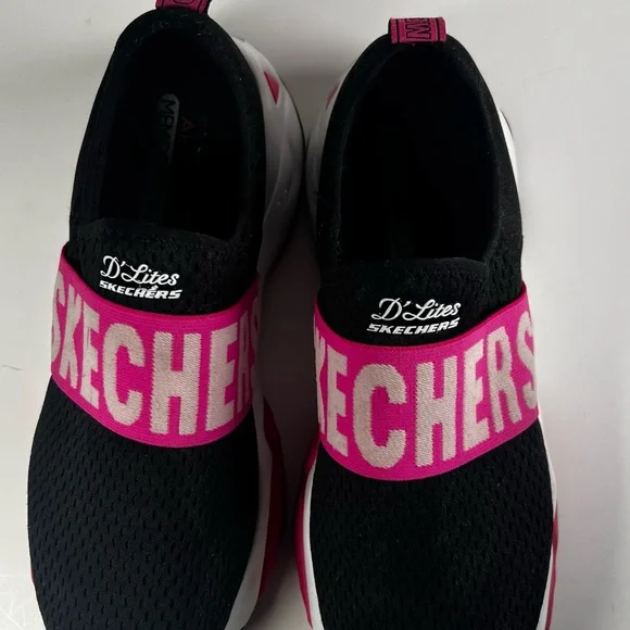 Skechers Women's Black and Pink D'Lites Sneakers - Picture 3 of 11